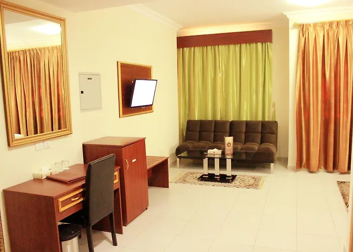 Montreal Naif Hotel